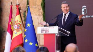 Emiliano García-Page, presidente de Castilla-La Mancha, presenta el Plan Estratégico de Turismo.