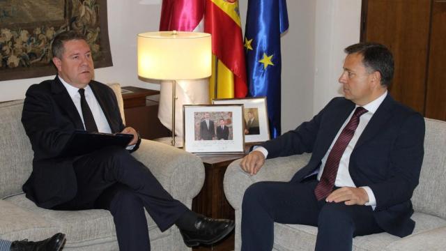 Reunión entre Emiliano García-Page y Manuel Serrano.