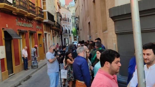 Cola en la iglesia de la Magdalena.