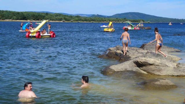 Zona de agua de la Playa Pita en Soria