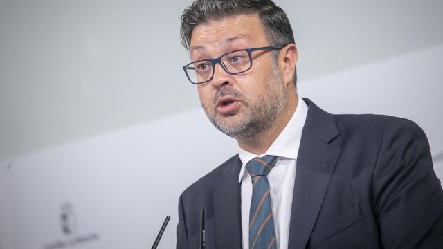 Amador Pastor, consejero de Educación, Cultura y Deportes de Castilla-La Mancha, este martes en rueda de prensa.