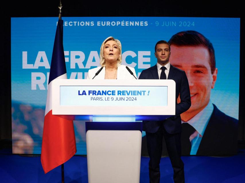 Marine Le Pen y el presidente de Agrupación Nacional, Jordan Bardella.