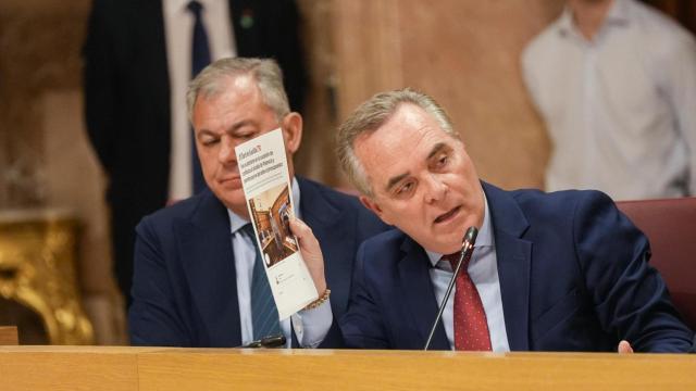 Sanz y Bueno, durante un Pleno en una imagen de archivo