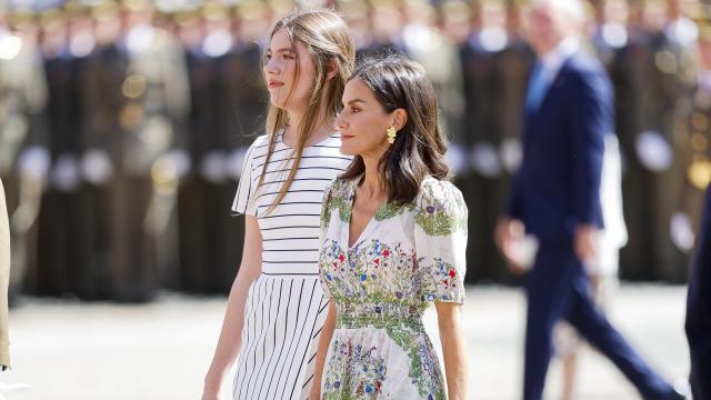 La reina Letizia junto a la infanta Sofía.