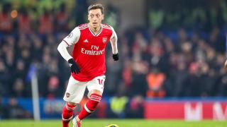 Mesut Özil en el Arsenal durante el English Football League Championship de 2020