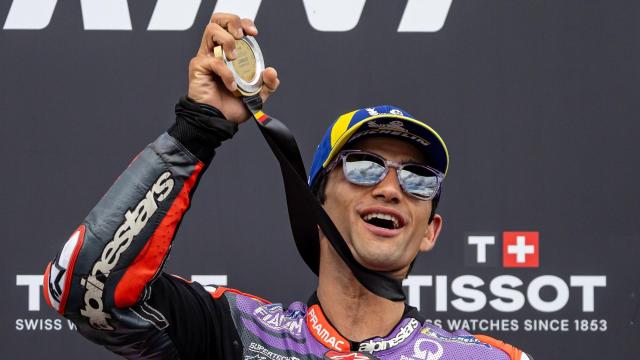 Jorge Martín celebra su victoria en la carrera al sprint en el Gran Premio de Alemania, en Sachsenring.