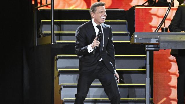 Luis Miguel durante su concierto en el Santiago Bernabéu, el sábado, en Madrid. Foto: Francisco Guerra/Europa Press