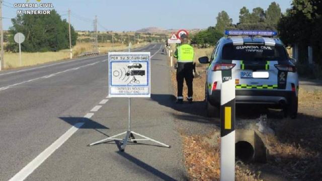 Control de la Guardia Civil de Tráfico.