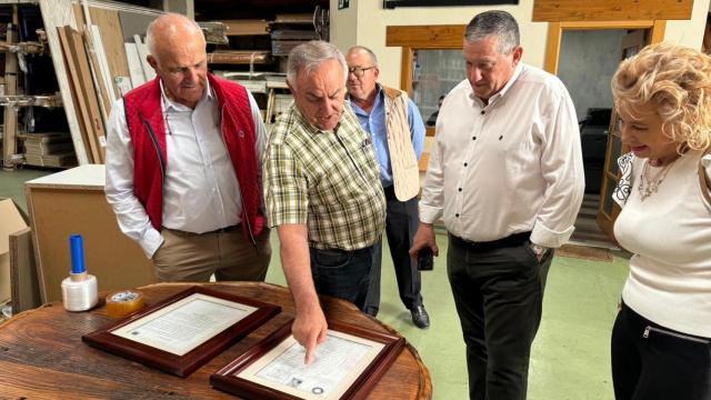 Javier Faúndez visita la empresa Maderas Quintana