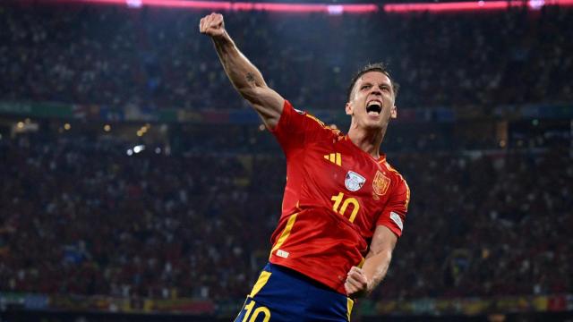 Dani Olmo celebra su gol ante Francia.