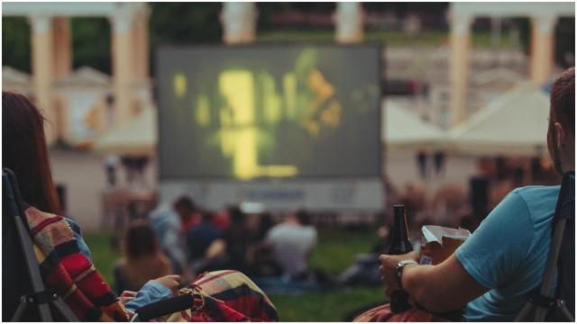 Imagen de archivo de un cine de verano