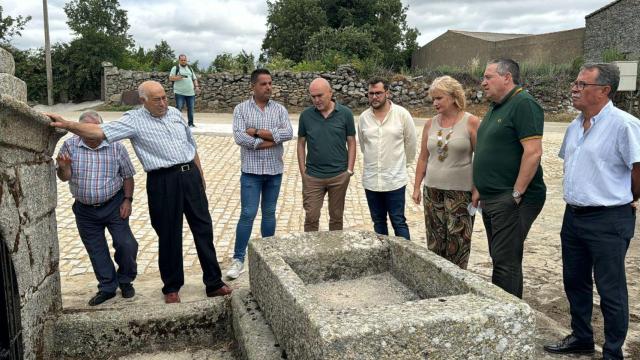La delegada territorial de la Junta en Zamora, Leticia García y el presidente de la Diputación, Javier Faúndez en la visita a Luelmo de Sayago