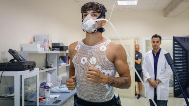 Una de las pruebas físicas realizadas en el Málaga CF.