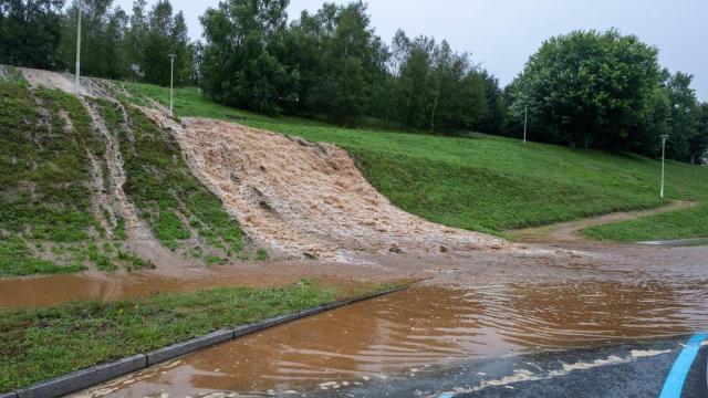 Inundación en el barrio de San Lázaro, en Santiago.
