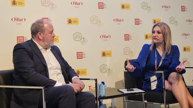 Fermín Crespo y Nuria Montes en Fitur, a propósito de la promoción de los rodajes en Alicante.