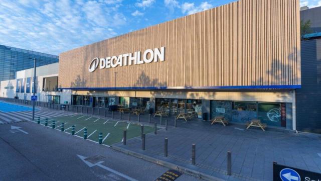 Fachada de Decathlon