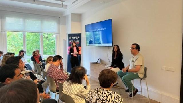 Farmacéuticos reunidos en el evento.