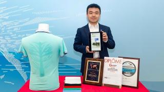 El investigador Shou Dahua mostrando algunos de los reconocimientos de la tecnología iActive