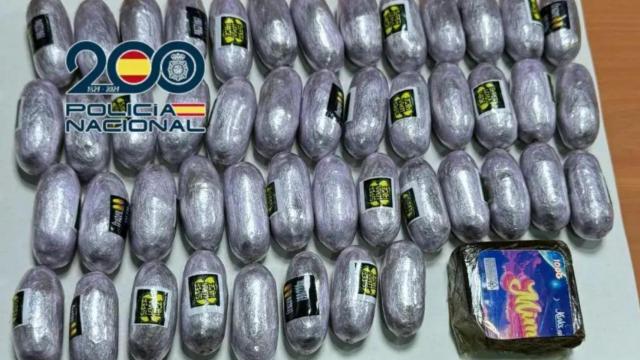 'Bellotas' de hachís incautadas por la Policía Nacional en Alicante. PN
