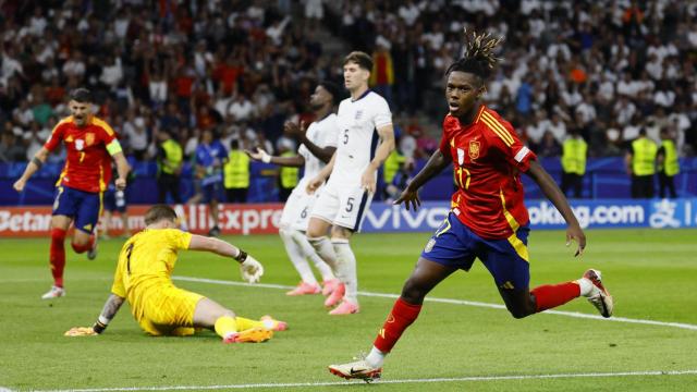 Nico Williams celebra su gol ante Inglaterra.