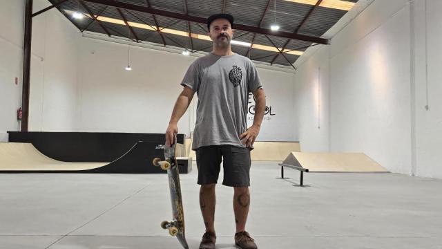 Meji en su academia New School, en A Grela