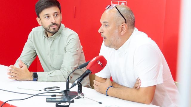 El senadro Fran Díaz y David Matute, alcalde de Monterrubio de Armuña