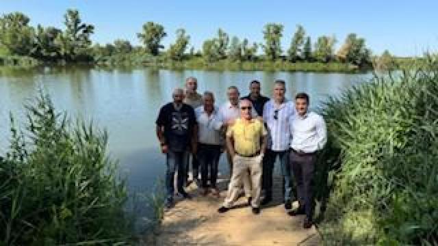 Representantes de la Diputación en la inauguración del escenario de pesca deportiva en Villaralbo