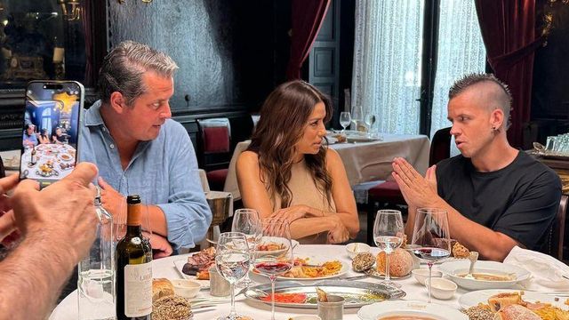 Borja Beneyto 'Matoses', Eva Longoria y Dabiz Muñoz comparten una comida en Lhardy.