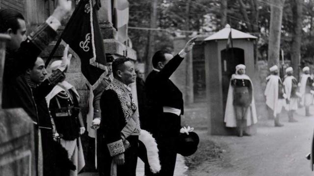 Presentación de credenciales del embajador de Japón, Yakichiro Suma, a Franco el 23 de noviembre de 1938 en Burgos.