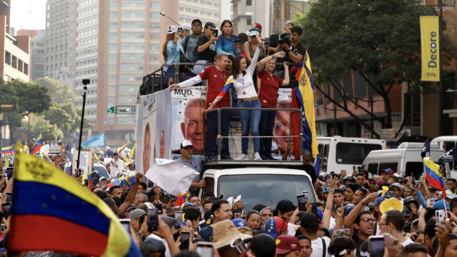 Edmundo González y María Corina Machado durante la campaña electoral venezolana.