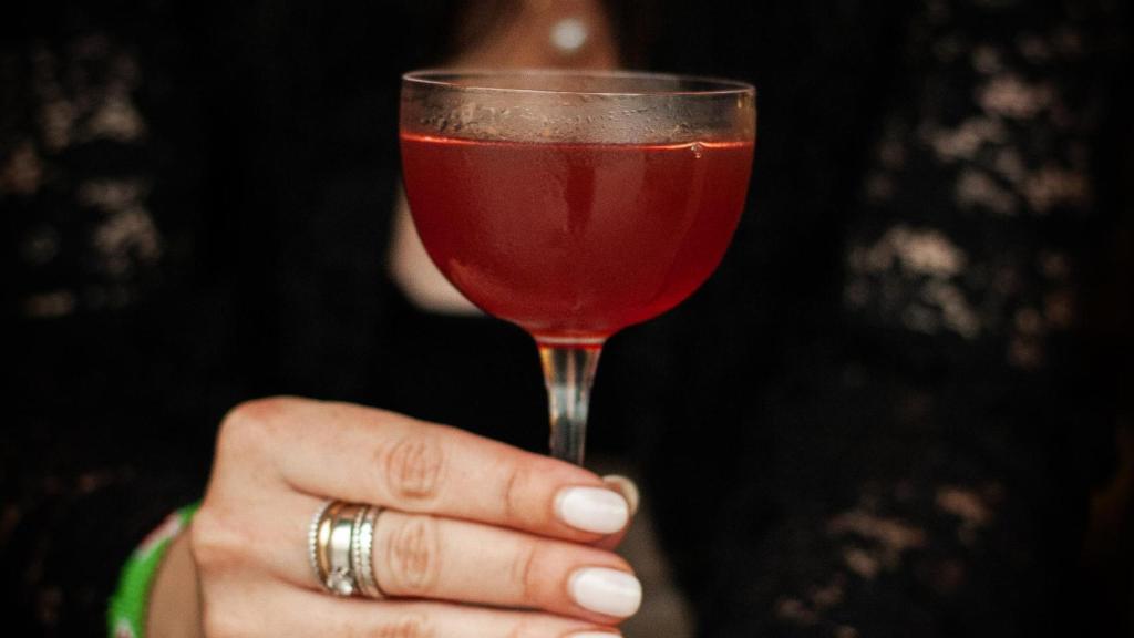 Uno de los cócteles de El Patio de Butacas, en Pola de Siero.