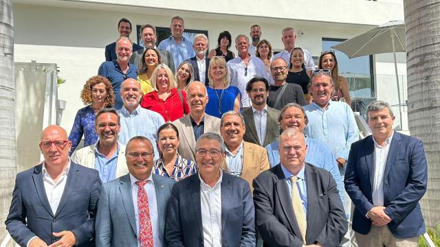 Foto familia del  I Encuentro Empresarial hispano alemán.