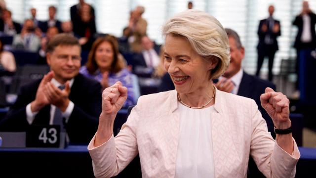 VÍDEO | La 'gran coalición' de Von der Leyen resigna a la ultraderecha en la Eurocámara