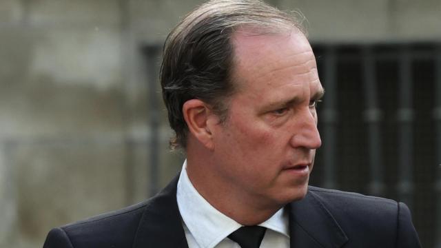 Bruno Gómez-Acebo en la misa funeral de su hermano Fernando.