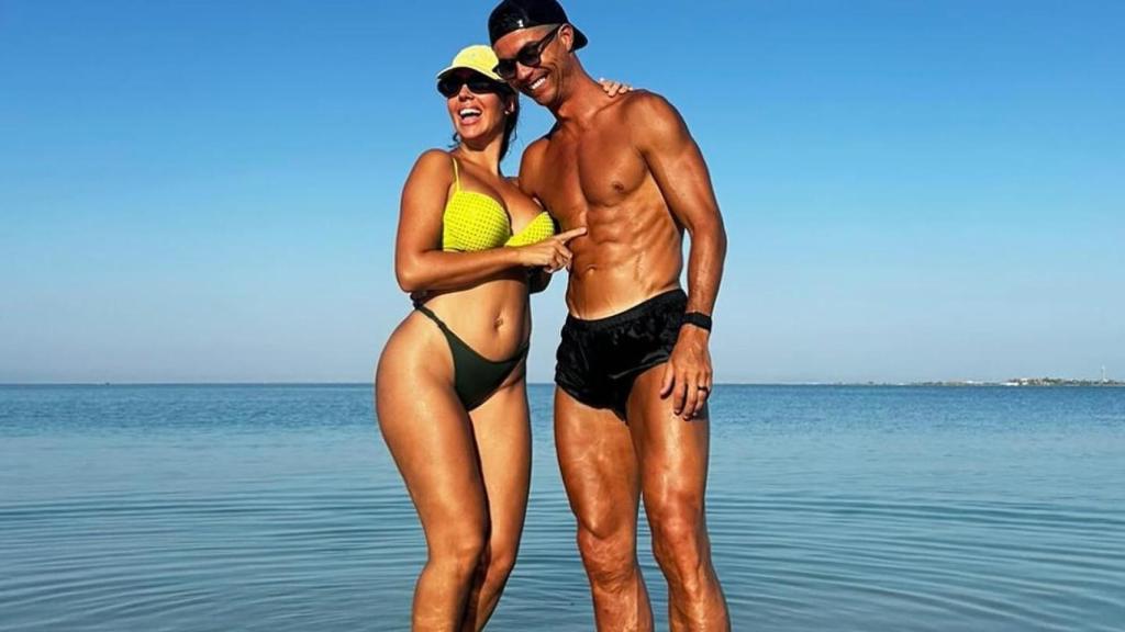 Cristiano Ronaldo y Georgina Rodríguez durante sus vacaciones por el Mar Rojo en 2024.