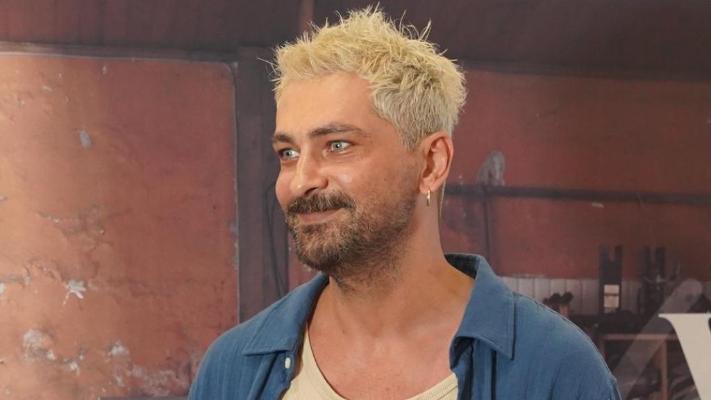 Onur Tuna en la rueda de prensa de 'Una vida perfecta' en el Palacio Feriye de Estambul (Turquía)