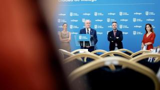 Francisco de la Torre, en la rueda de prensa posterior a la Junta de Gobierno Local extraordinaria celebrada este martes.