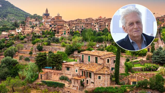 El bonito pueblo español donde Michael Douglas ha celebrado su cumpleaños.