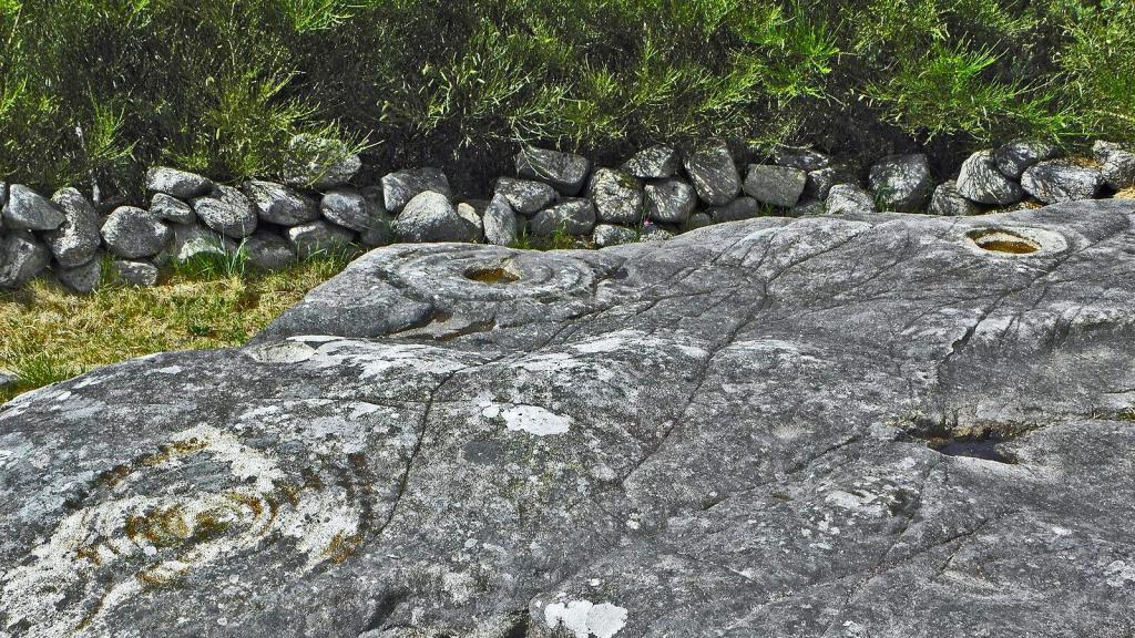 Petroglifos Laxe das Rodas.