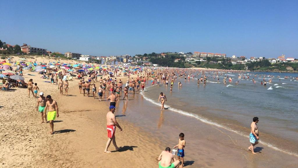 La playa más cerca de Valladolid está a 236 km y se tarda poco más de dos horas en llegar