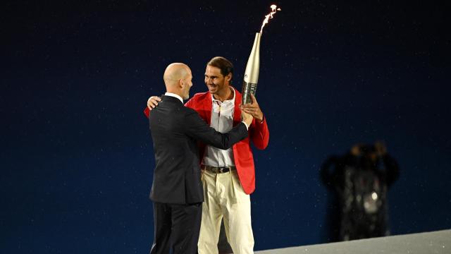 Zinedine Zidane da el relevo a Rafael Nadal