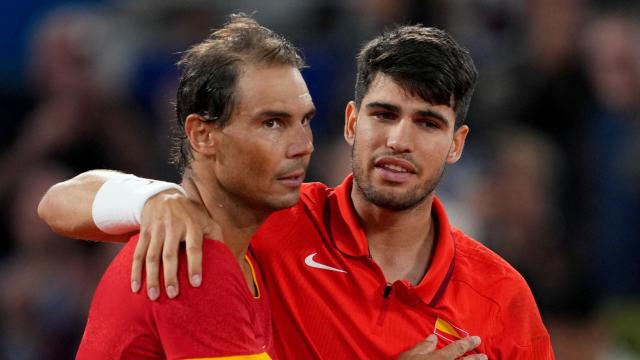 Alcaraz y Nadal, durante su debut en dobles en los Juegos Olímpicos
