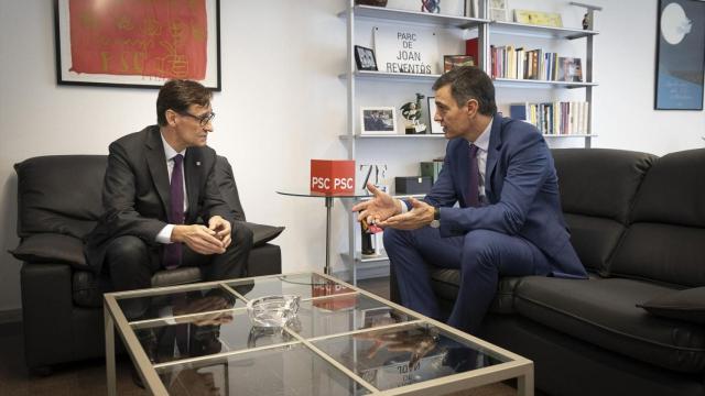 Salvador Illa y Pedro Sánchez,  reunidos en Barcelona en diciembre pasado.