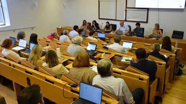 Imagen del consejo de gobierno de la UVigo.