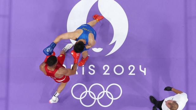 Enmanuel Reyes Pla, durante una pelea de boxeo en los JJOO de París 2024