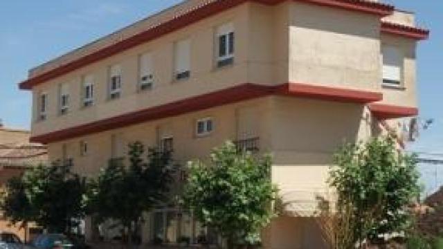 Imagen de la fachada de la residencia La Regenta en Valderas