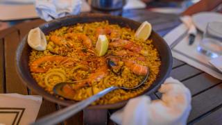 El mejor chiringuito de Almería para comer gamba roja y unos arroces de escándalo