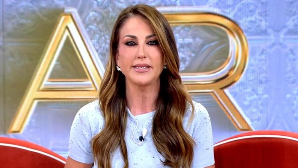 Beatriz Archidona, presentadora de 'TardeAR'