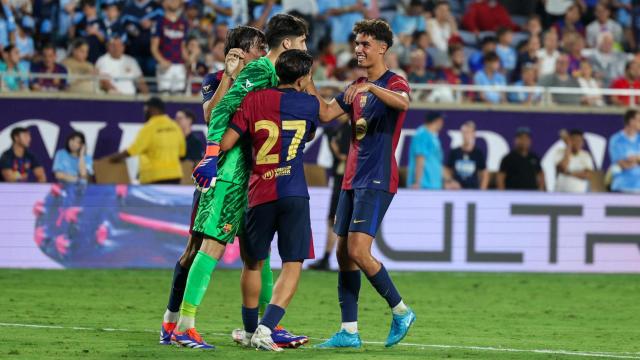 Los jugadores del Barça celebran la victoria tras la tanda de penaltis