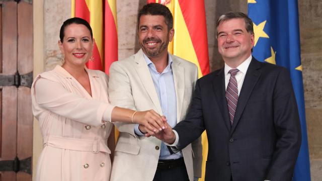 Amparo Orts, Carlos Mazón y Joseph Nuzzolese. EE